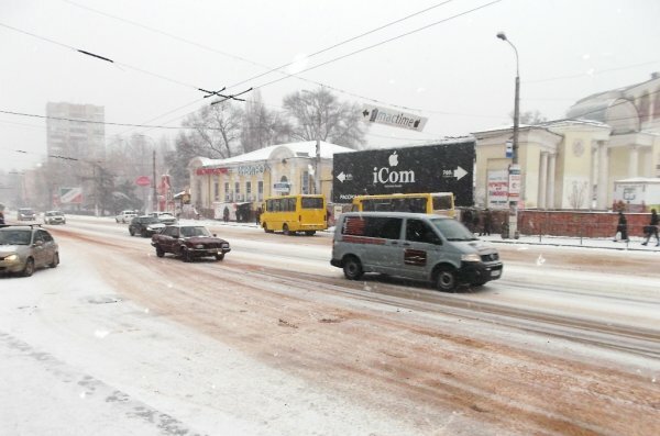 Водителей призвали воздержаться от поездок по дорогам Крыма